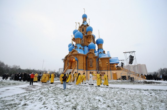 Освящение храма в Звездном городке